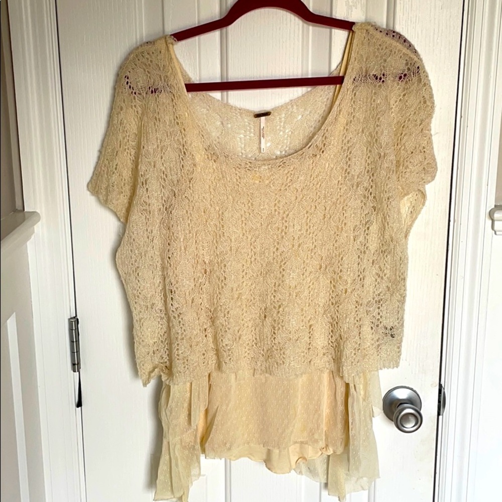 Free People shell-coquille exterior